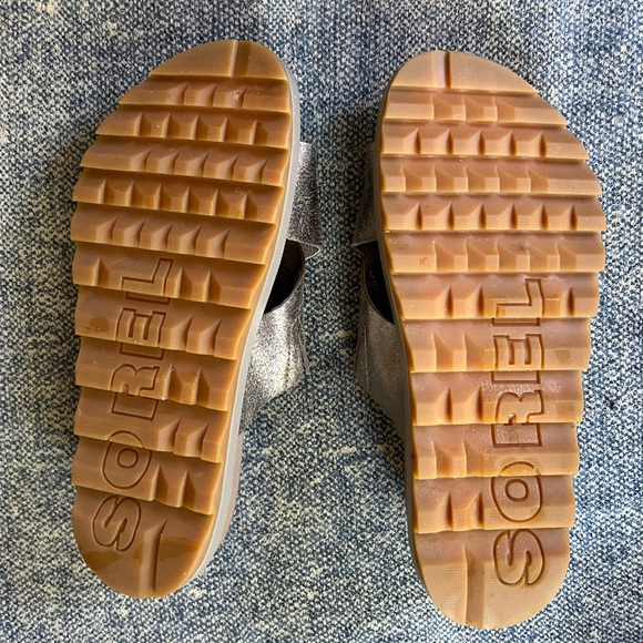 Sorel Roaming Crisscross Metallic Slides - Picture 4 of 4